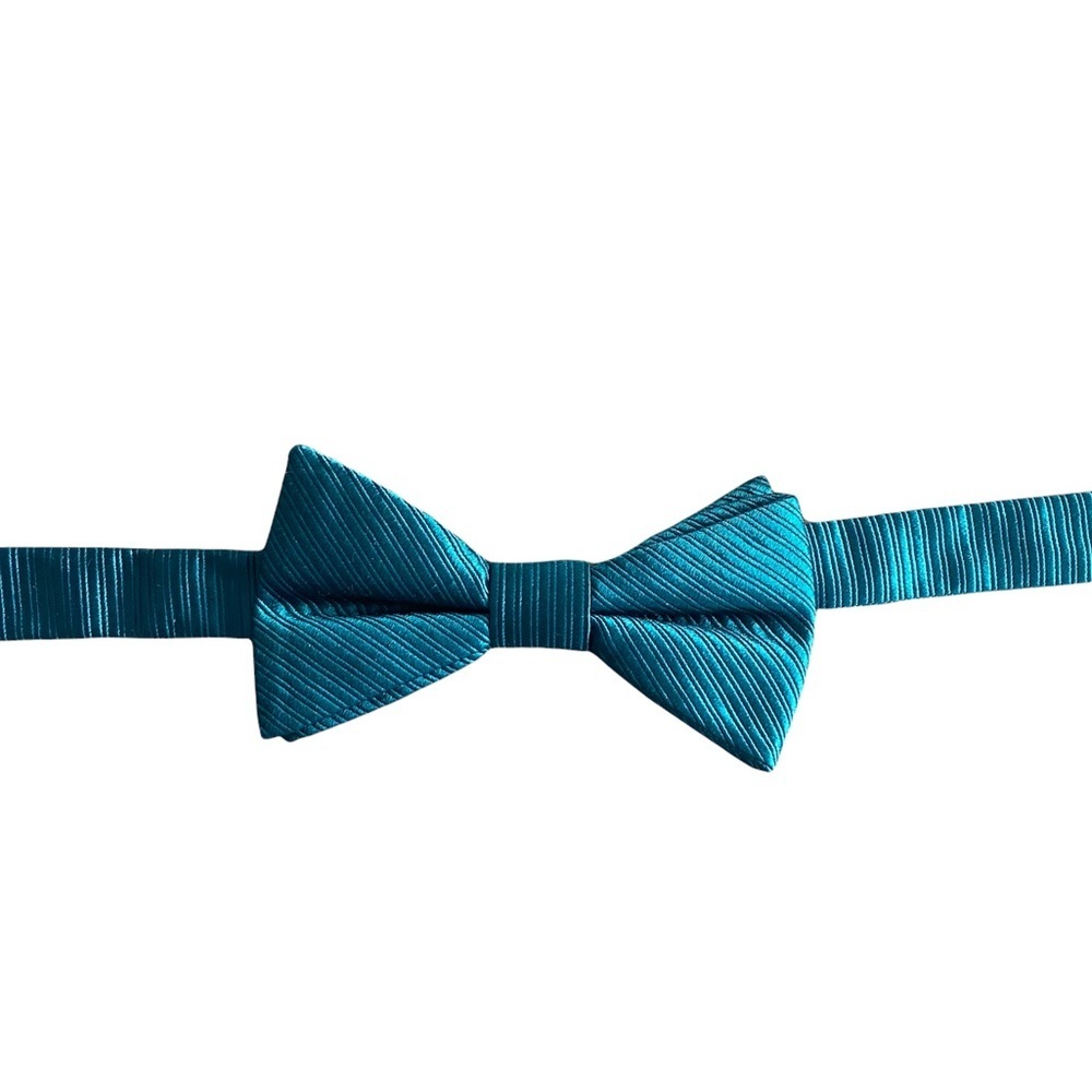 Croft & Barrow Bow Tie 100% Silk Green Teal Adjustable